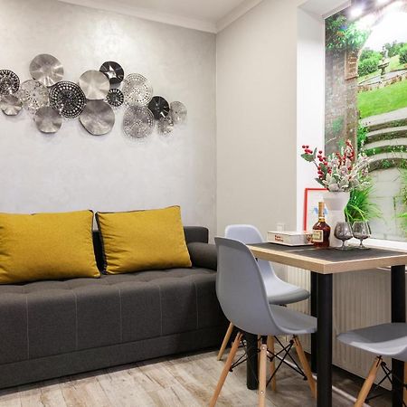 Alfa Apartments Kniazia Leva 2 利沃夫 外观 照片