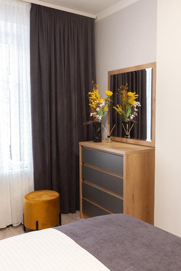 Alfa Apartments Kniazia Leva 2 利沃夫 外观 照片