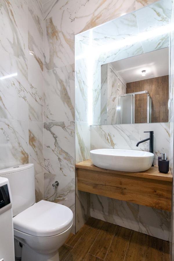 Alfa Apartments Kniazia Leva 2 利沃夫 外观 照片